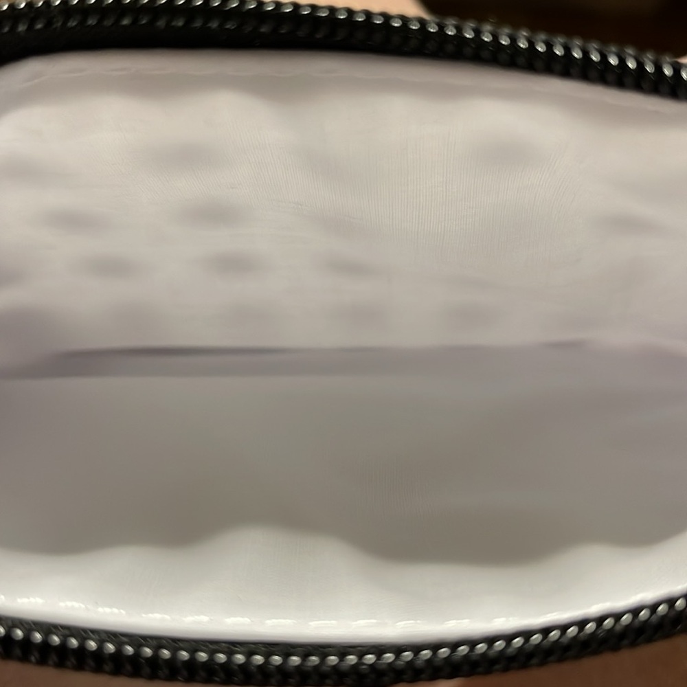 Scout Kate Wristlet with removable wrist strap NWT - Picture 5 of 9